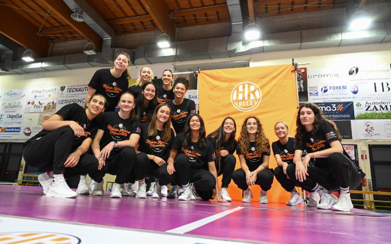 Entusiasmo e tanta gente al Fontescodella per la presentazione ufficiale della CBF Balducci HR 2025/26