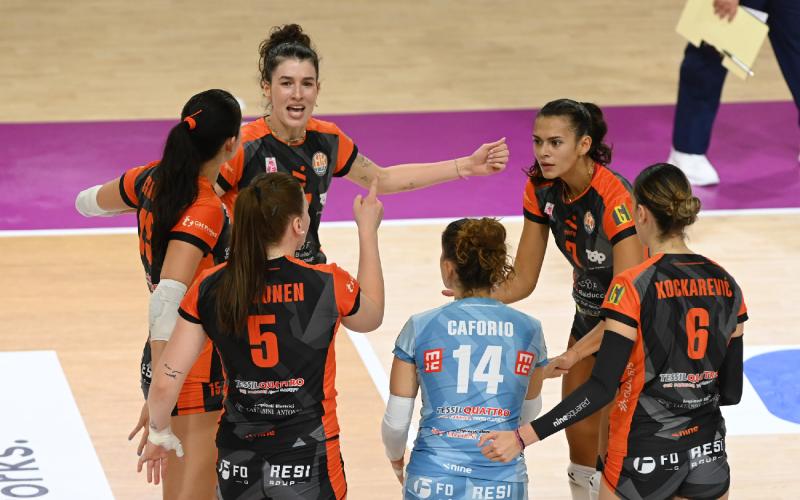 Si torna al Fontescodella per la quarta di andata di A1: domenica 19 (ore 18, diretta Rai Sport) riecco la sfida con Perugia